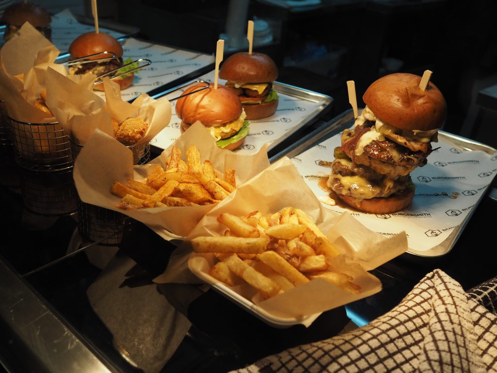 Burgersmith-Twickenham-burgers