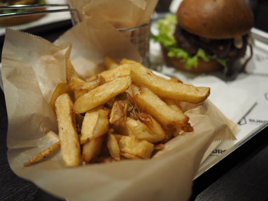 Burgersmith-Twickenham-hand-cut-chips.