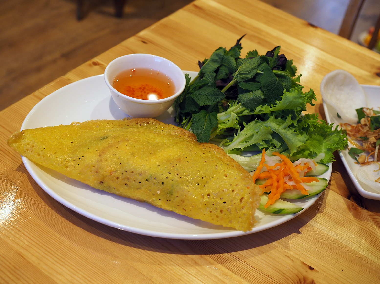Bánh xèo tôm Prawn and Chicken pancake Thanh Binh