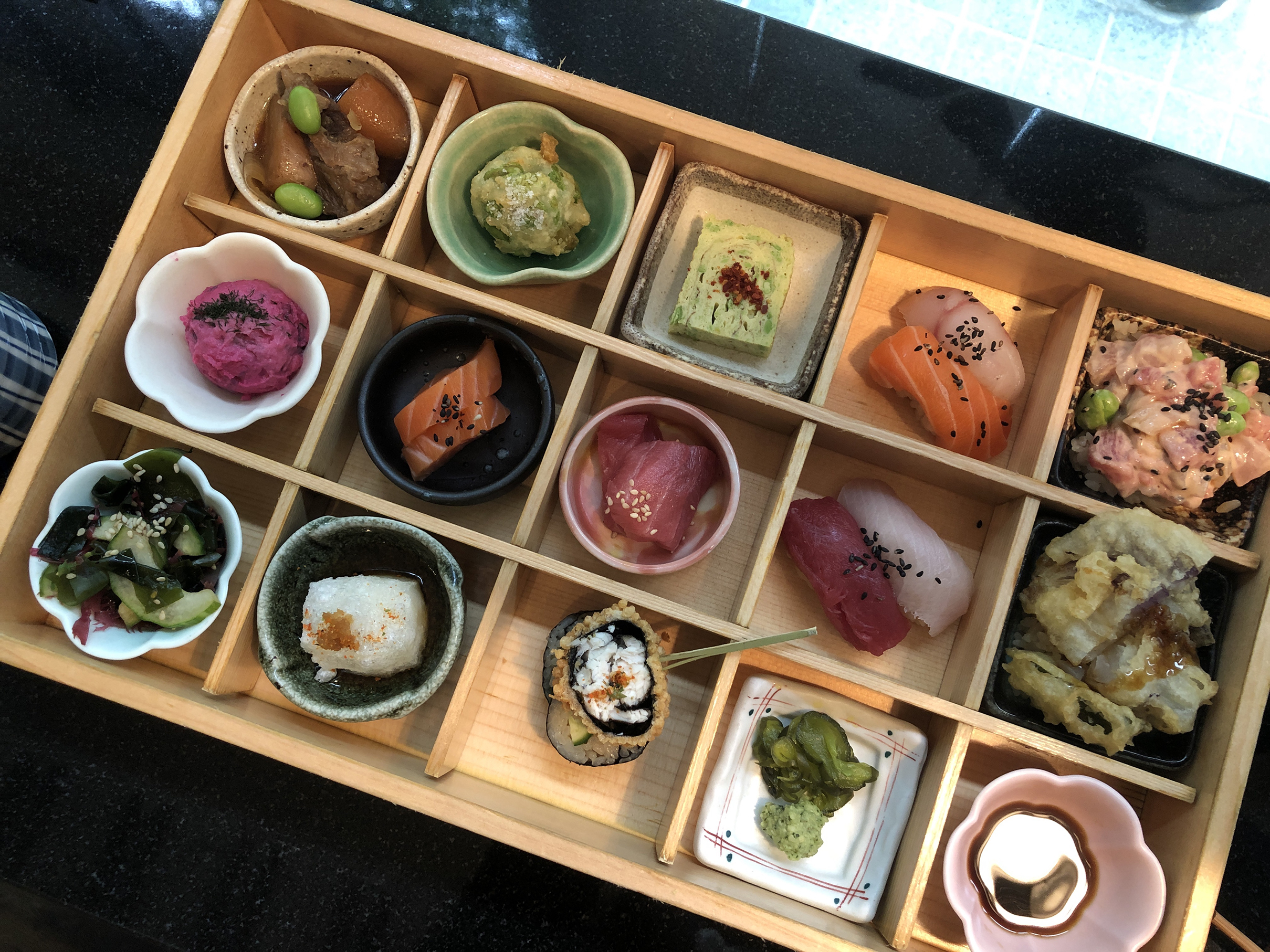 Hakozen Bento Box top view