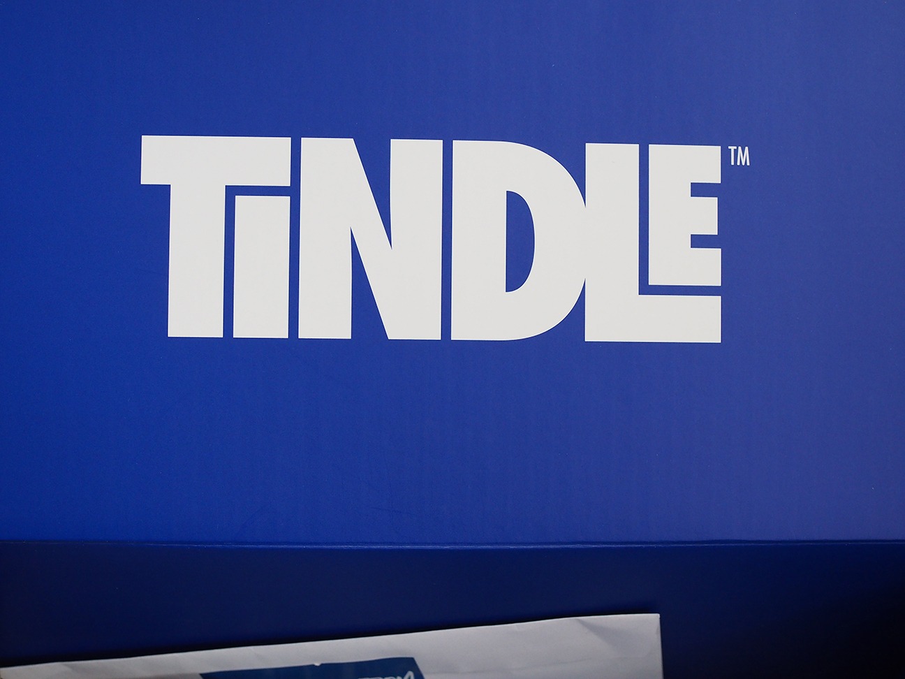 TiNDLE box logo