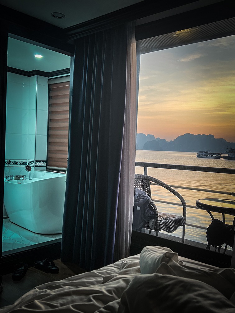 view from bed - Ha Long Bay