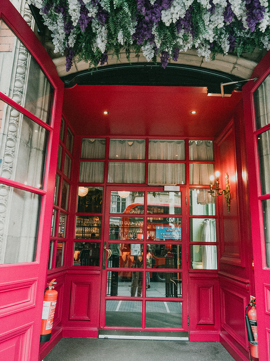 Rake's Café and Bar Liverpool Street entry