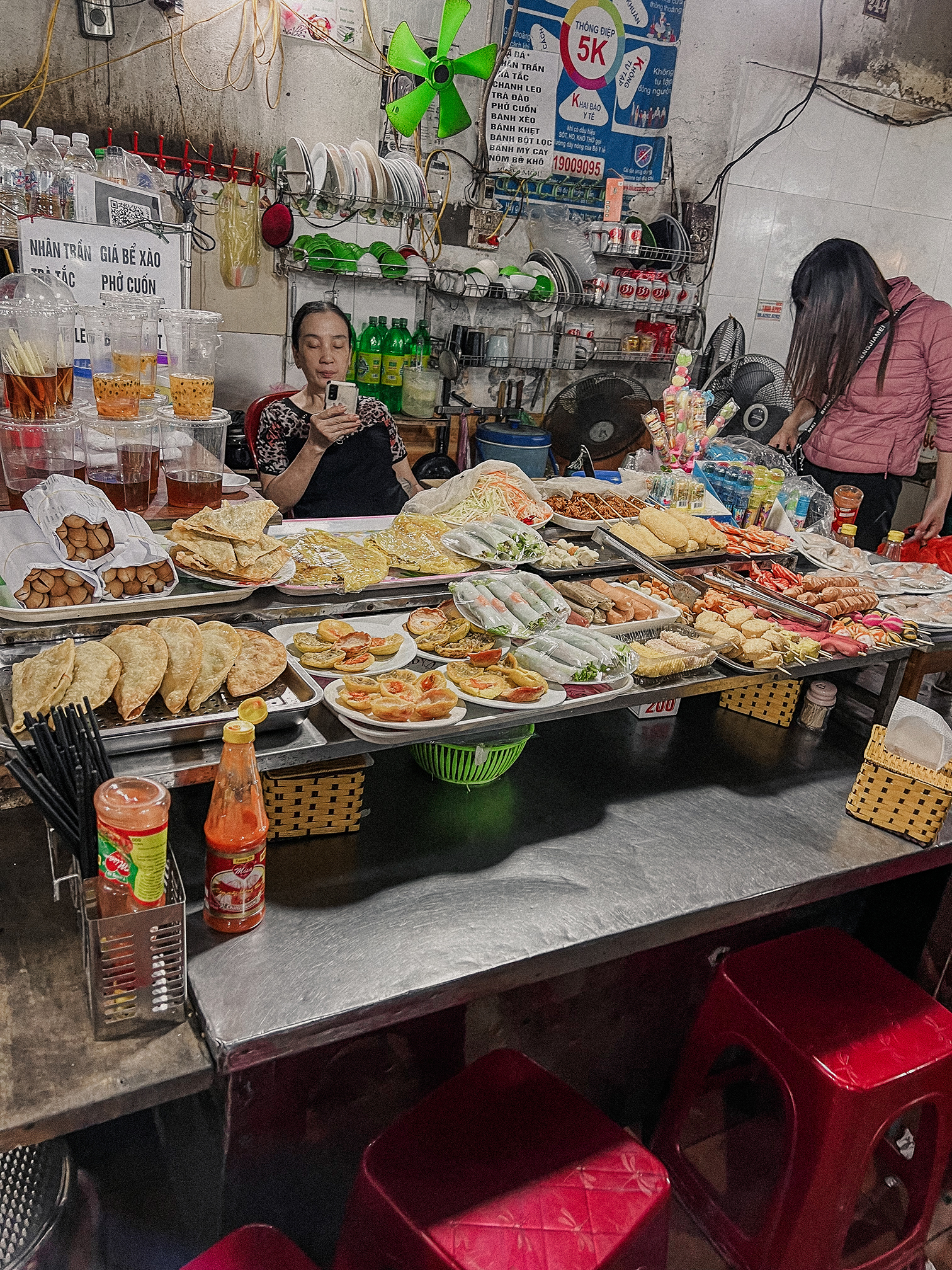 food at Chợ Cát Bi market
