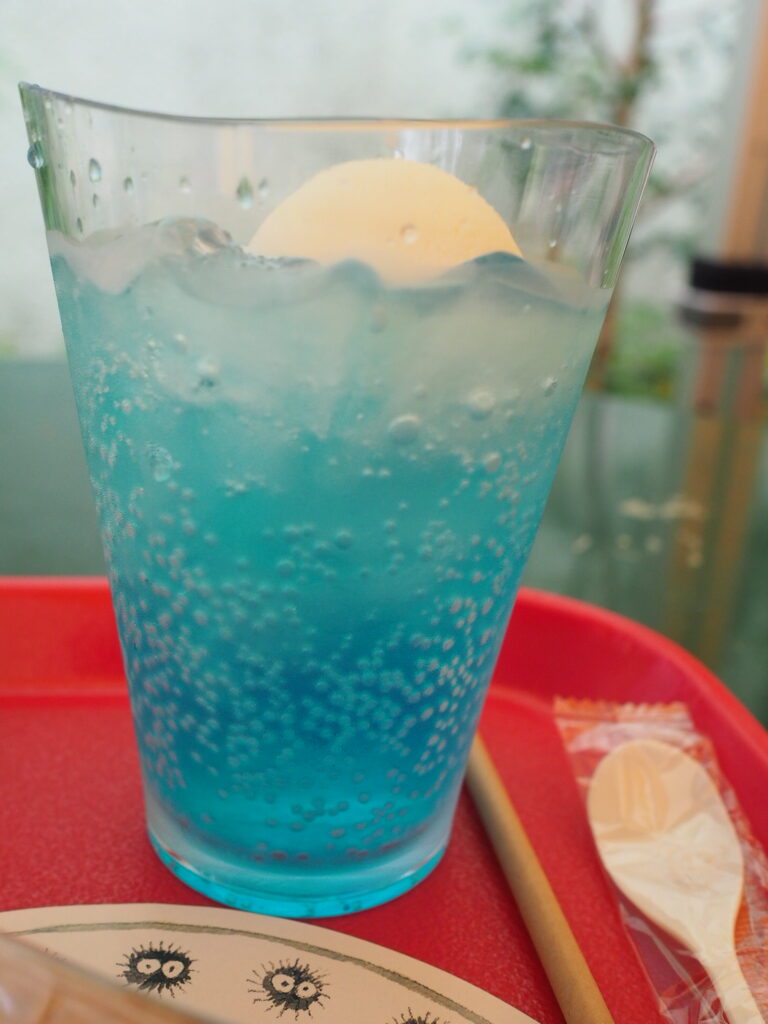 野っぱらのクリームソーダ