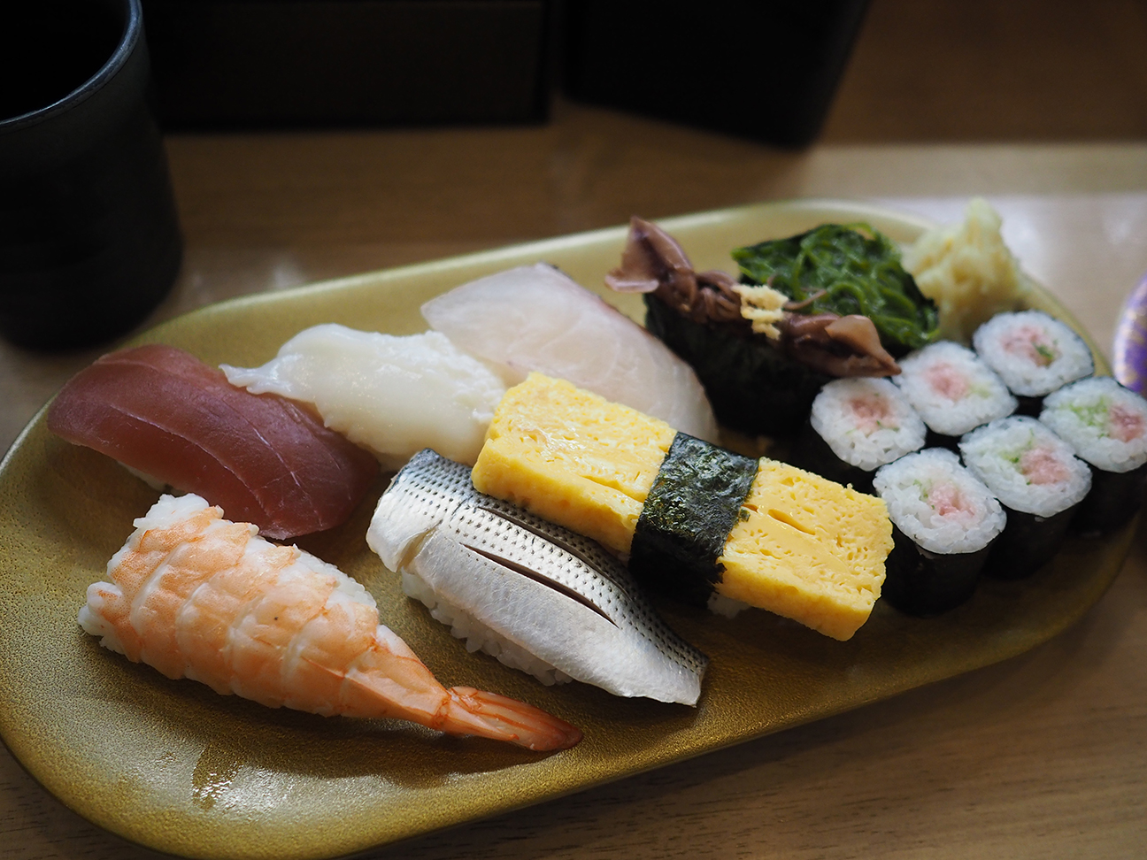 神田駅前商店街 sushi set