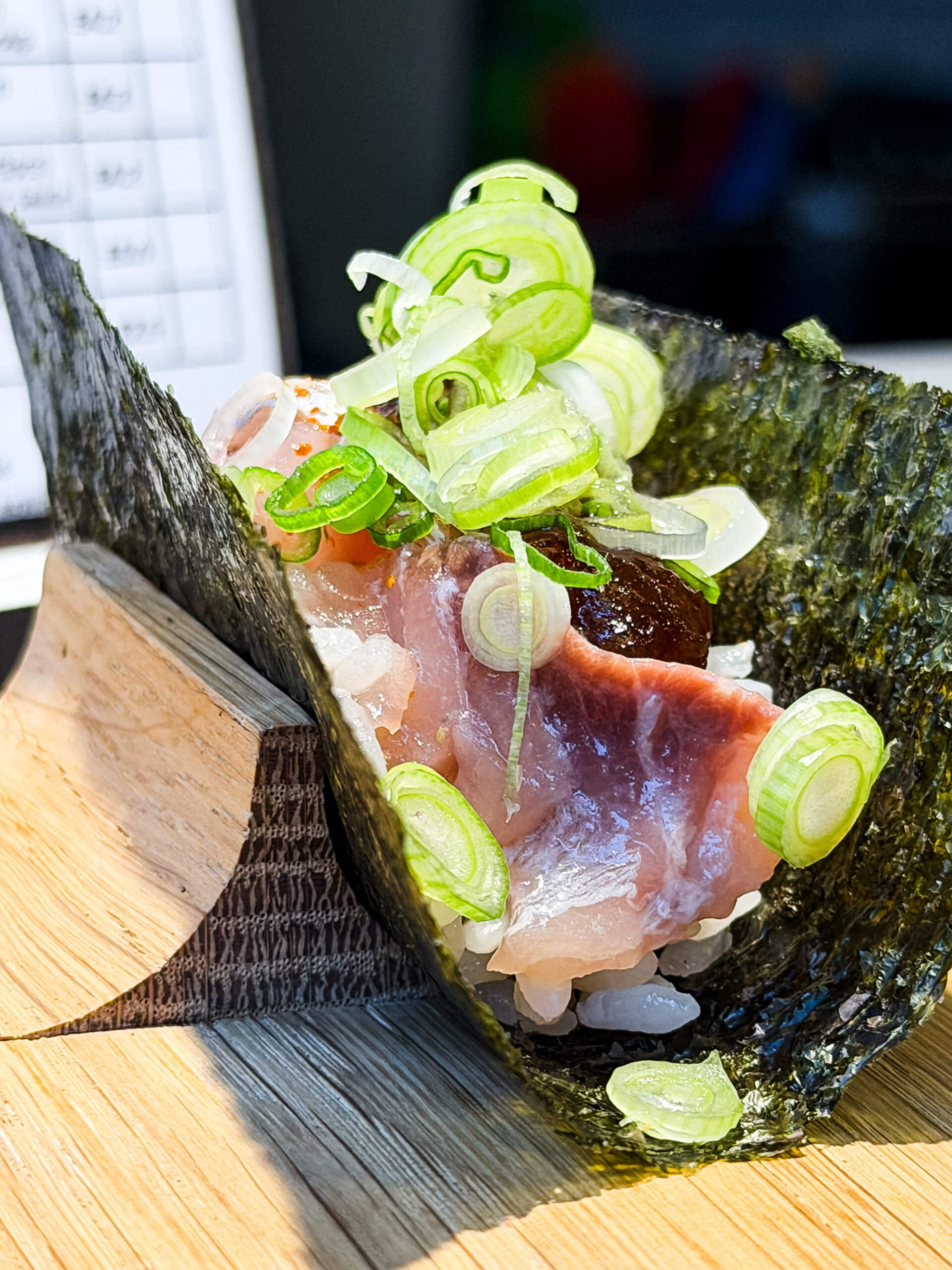 Hamachi - Yellowtail temaki - Sushi Like by kintan