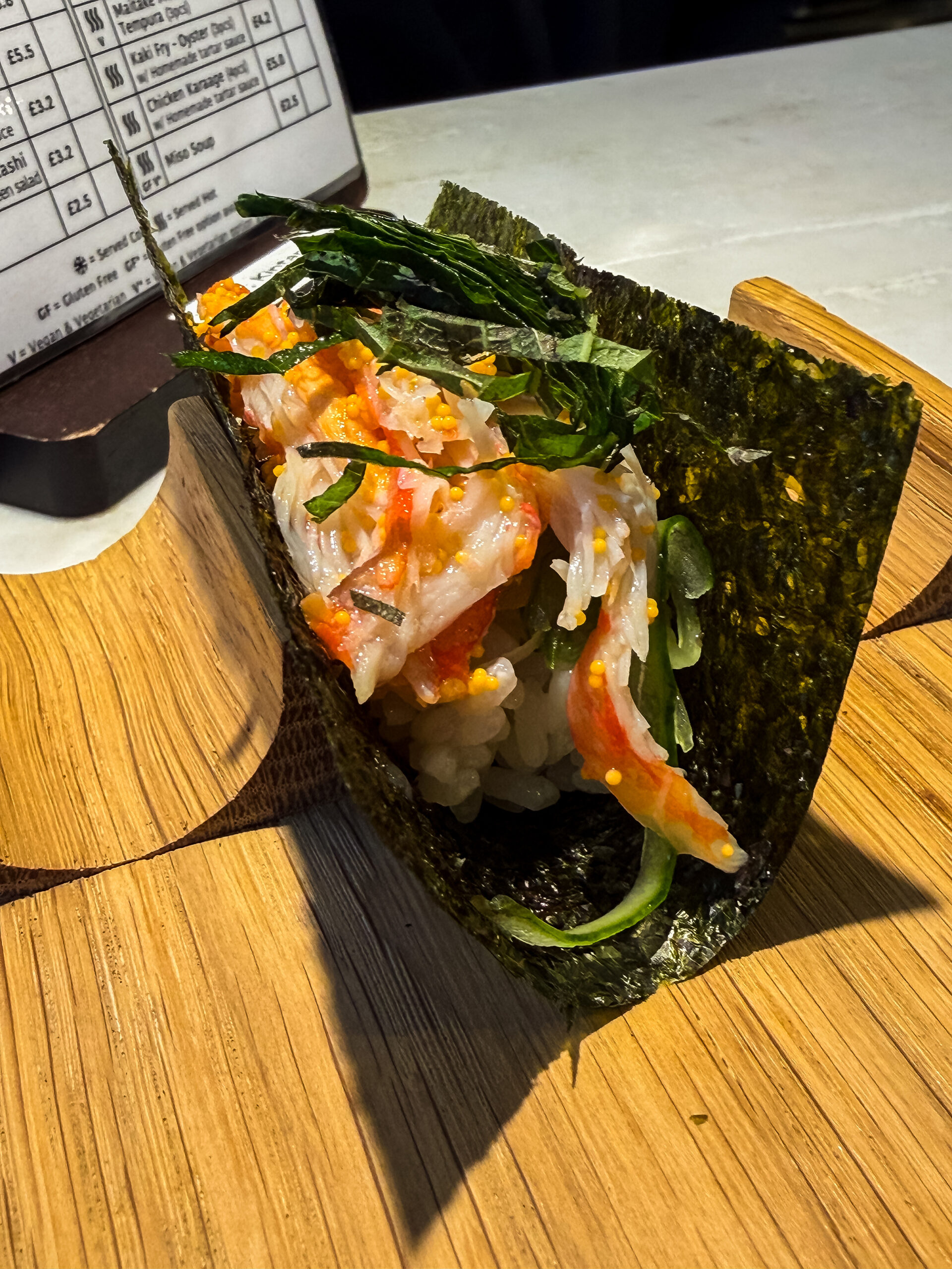 kani temaki handroll