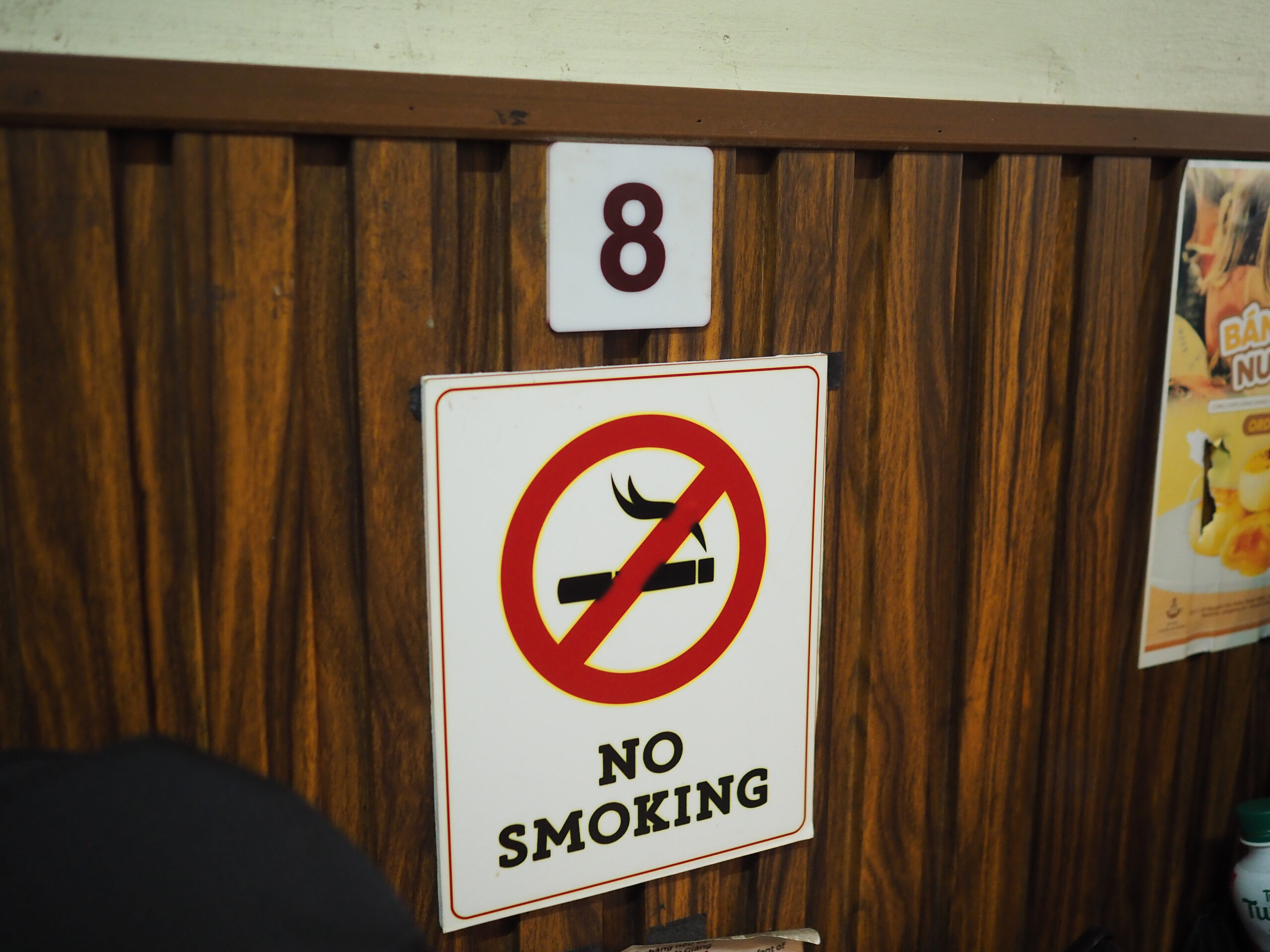 no smoking sign inside Cafe Giảng