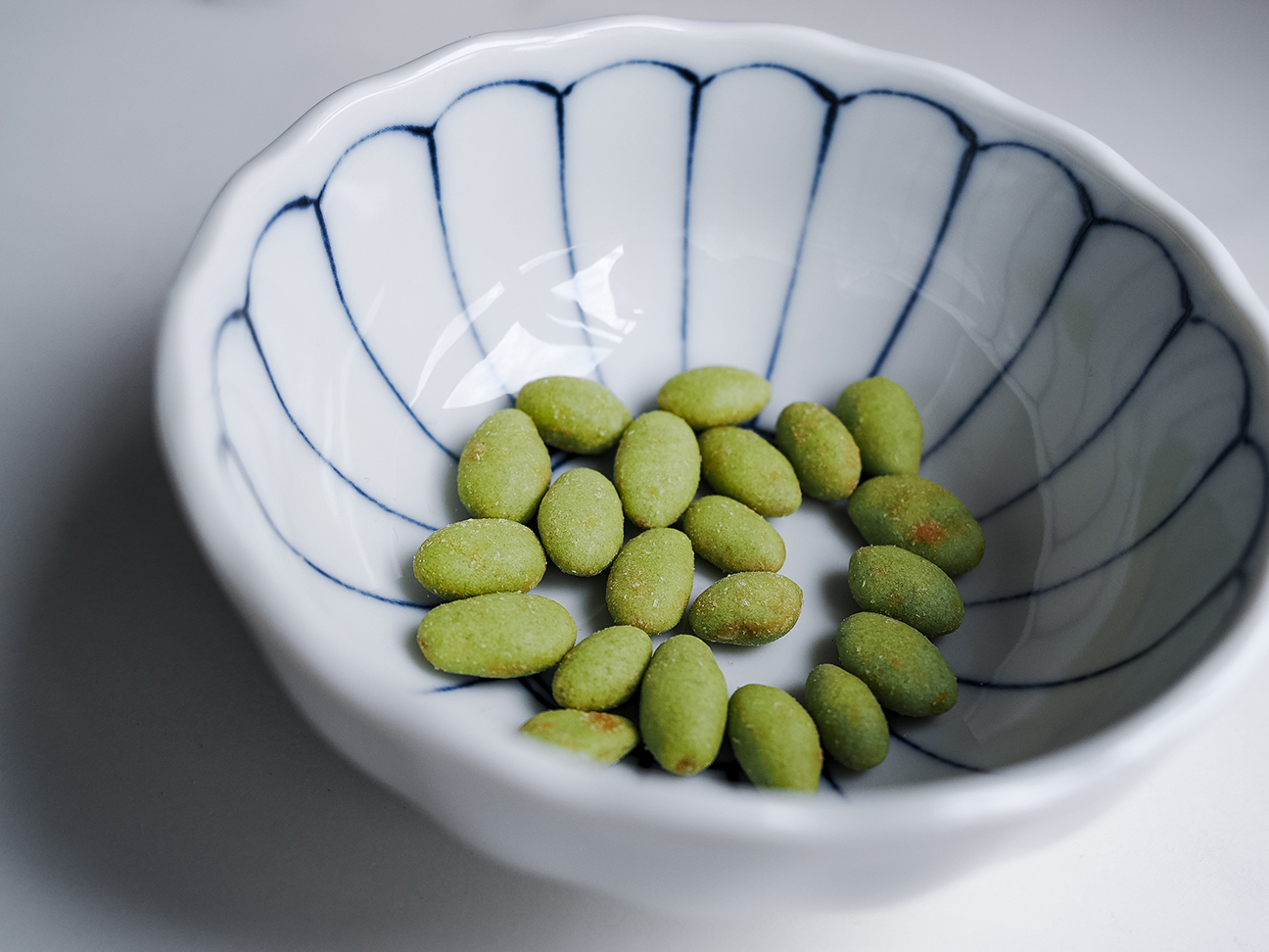 Uchiyama Wasabi pumpkin seeds in bowl